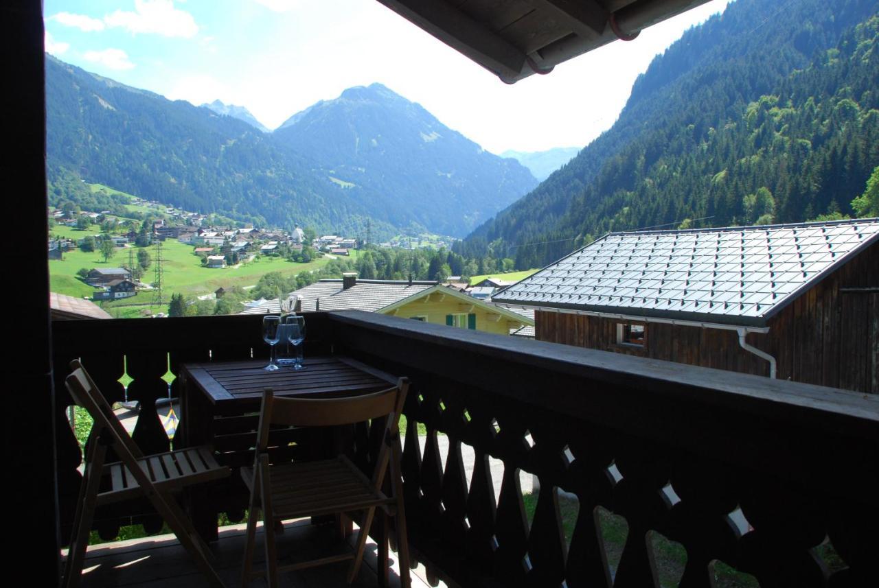 Haus Galgenul Lägenhet Sankt Gallenkirch Exteriör bild